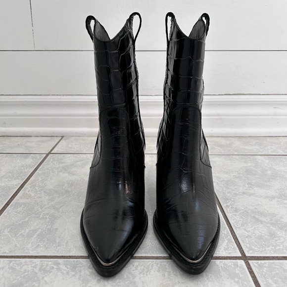 Toral Oslo Short Leather Boots - Picture 8 of 14